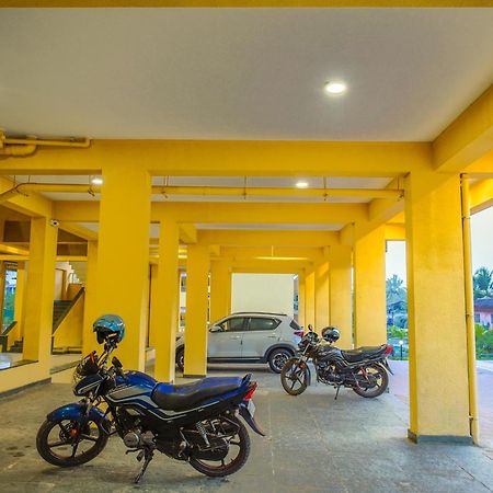 Alaya Stays 1 Bhk With Balcony & Pool - Veera Marina Кандолим Экстерьер фото