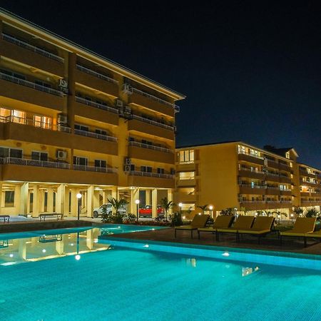 Alaya Stays 1 Bhk With Balcony & Pool - Veera Marina Кандолим Экстерьер фото