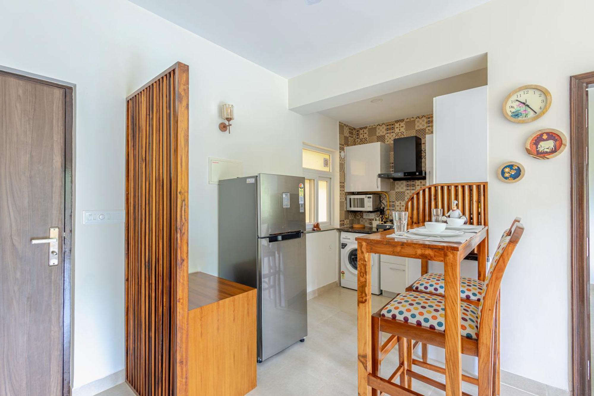 Alaya Stays 1 Bhk With Balcony & Pool - Veera Marina Кандолим Экстерьер фото