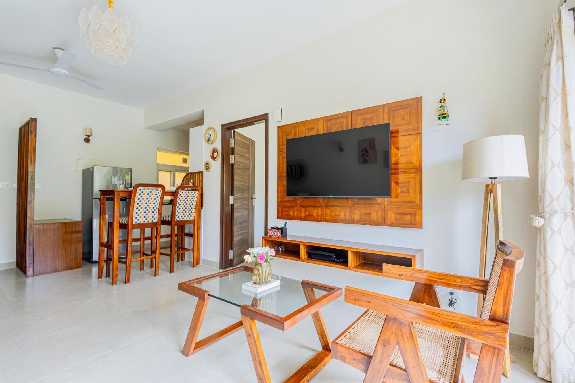 Alaya Stays 1 Bhk With Balcony & Pool - Veera Marina Кандолим Экстерьер фото