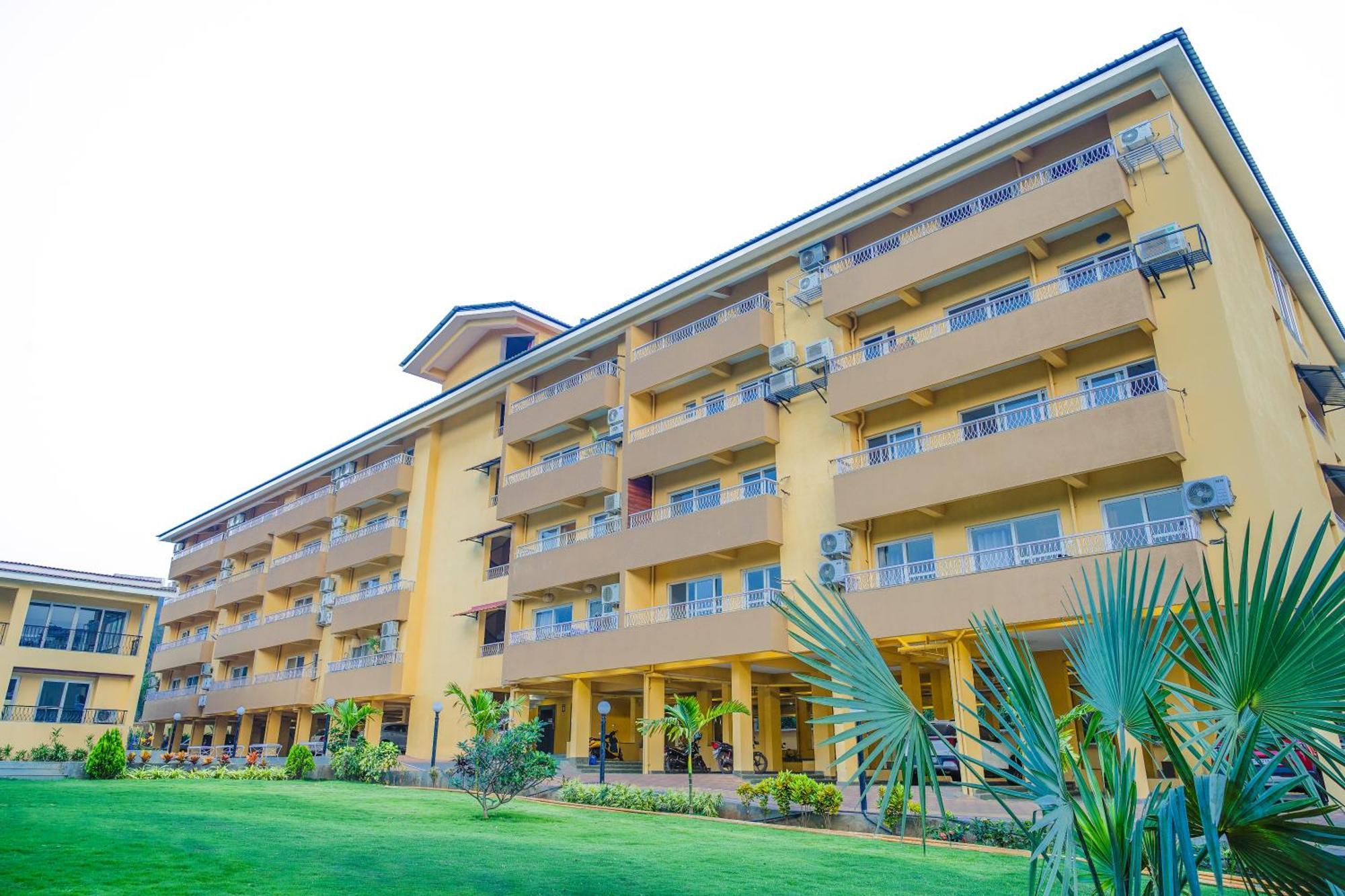 Alaya Stays 1 Bhk With Balcony & Pool - Veera Marina Кандолим Экстерьер фото