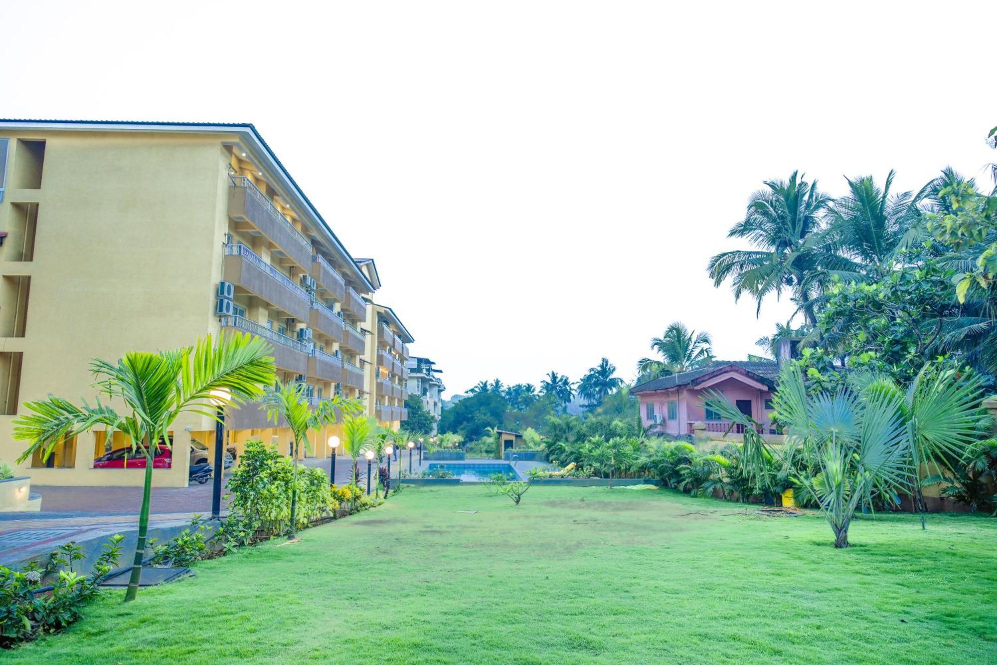 Alaya Stays 1 Bhk With Balcony & Pool - Veera Marina Кандолим Экстерьер фото