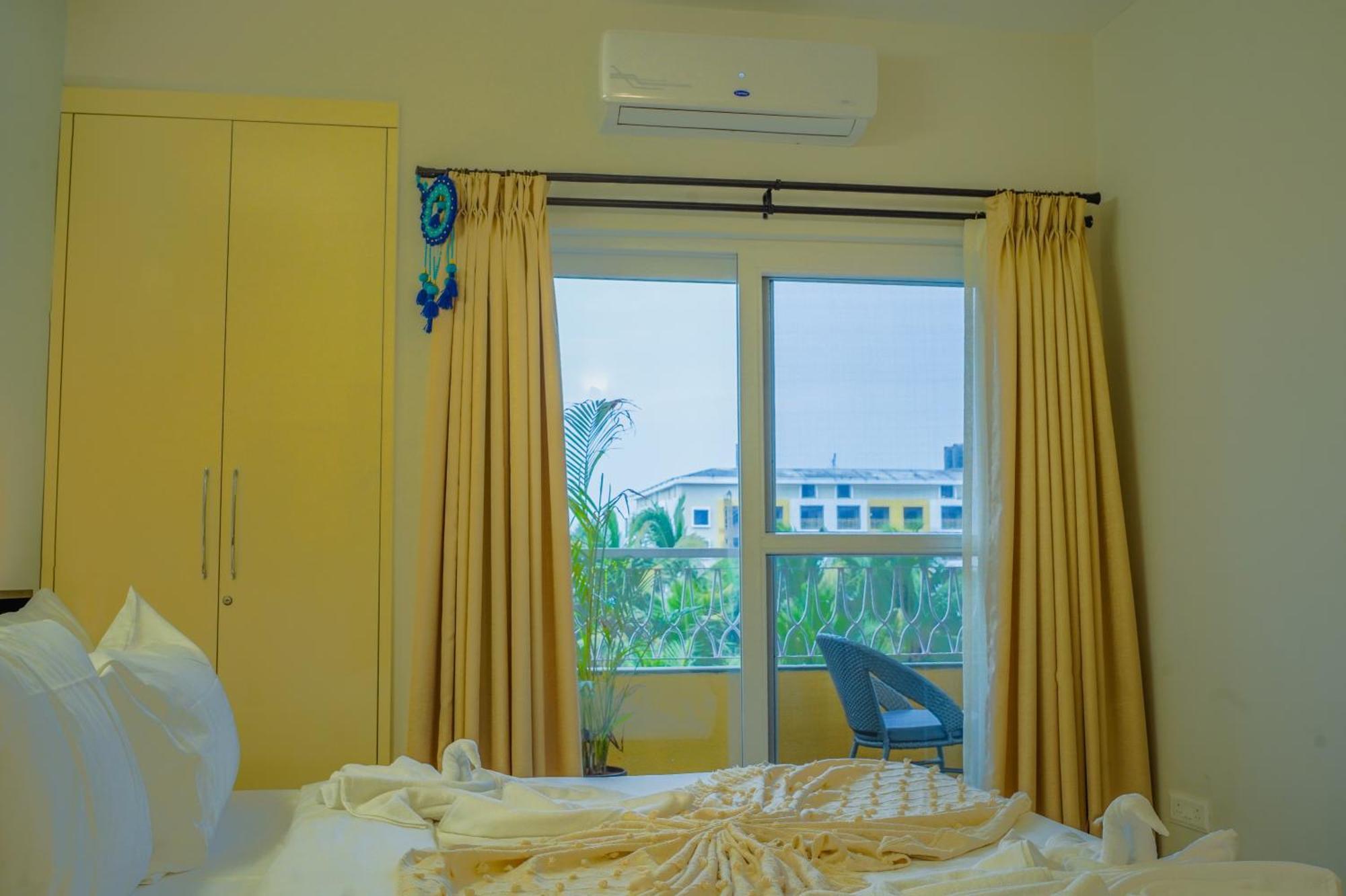 Alaya Stays 1 Bhk With Balcony & Pool - Veera Marina Кандолим Экстерьер фото