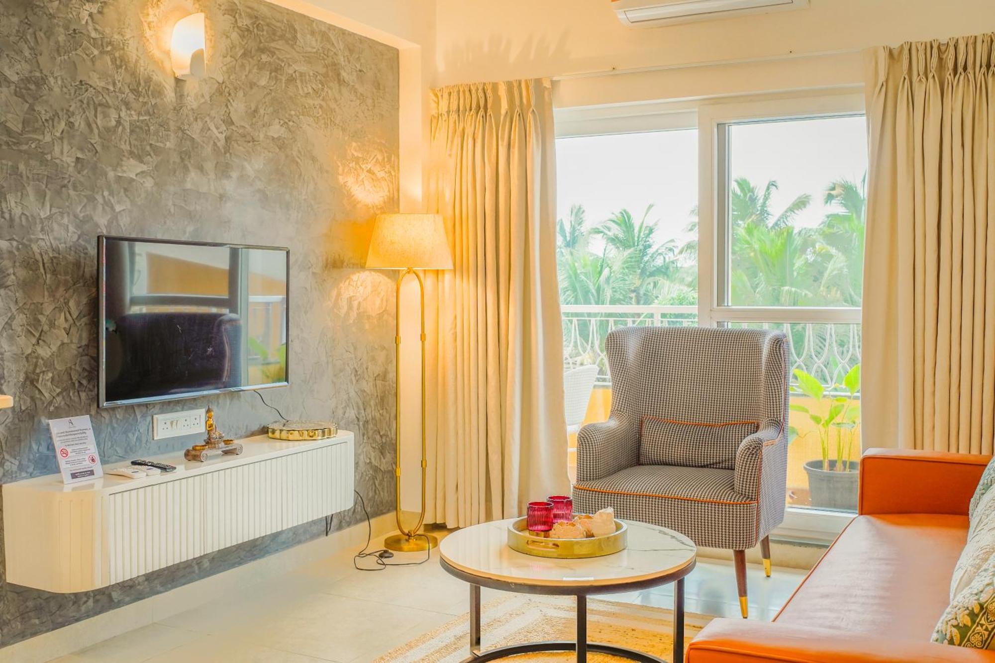 Alaya Stays 1 Bhk With Balcony & Pool - Veera Marina Кандолим Экстерьер фото